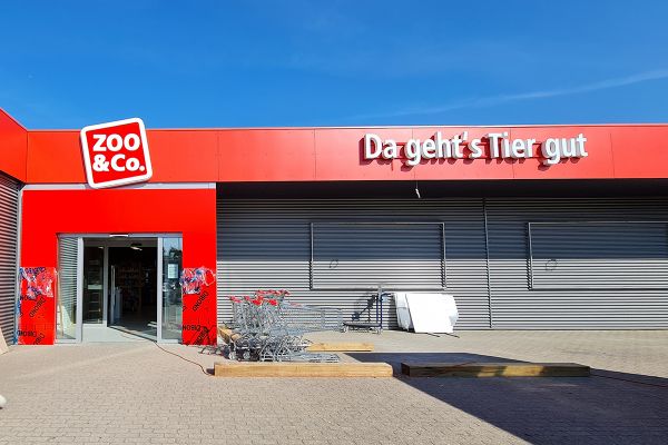 Eingangsportal Zoo & Co