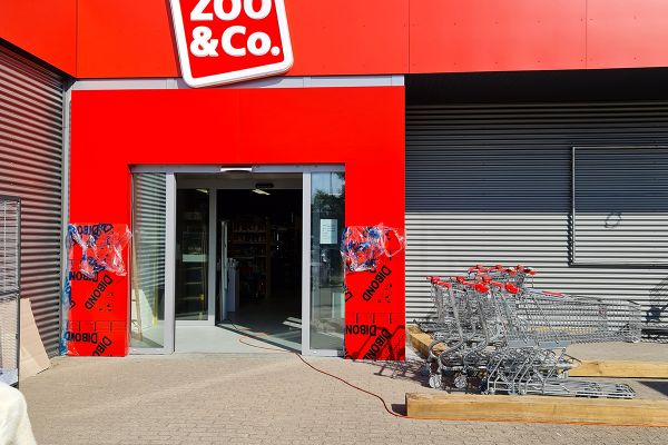 Eingangsportal Zoo & Co